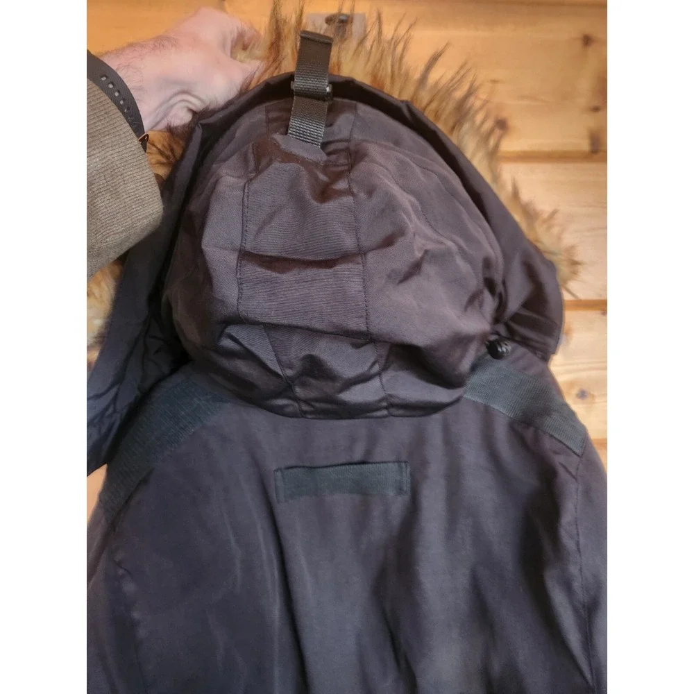 Decibel Destroyed‎ And Rebuilt Parka XL New Zealand Anarctic Research Patch